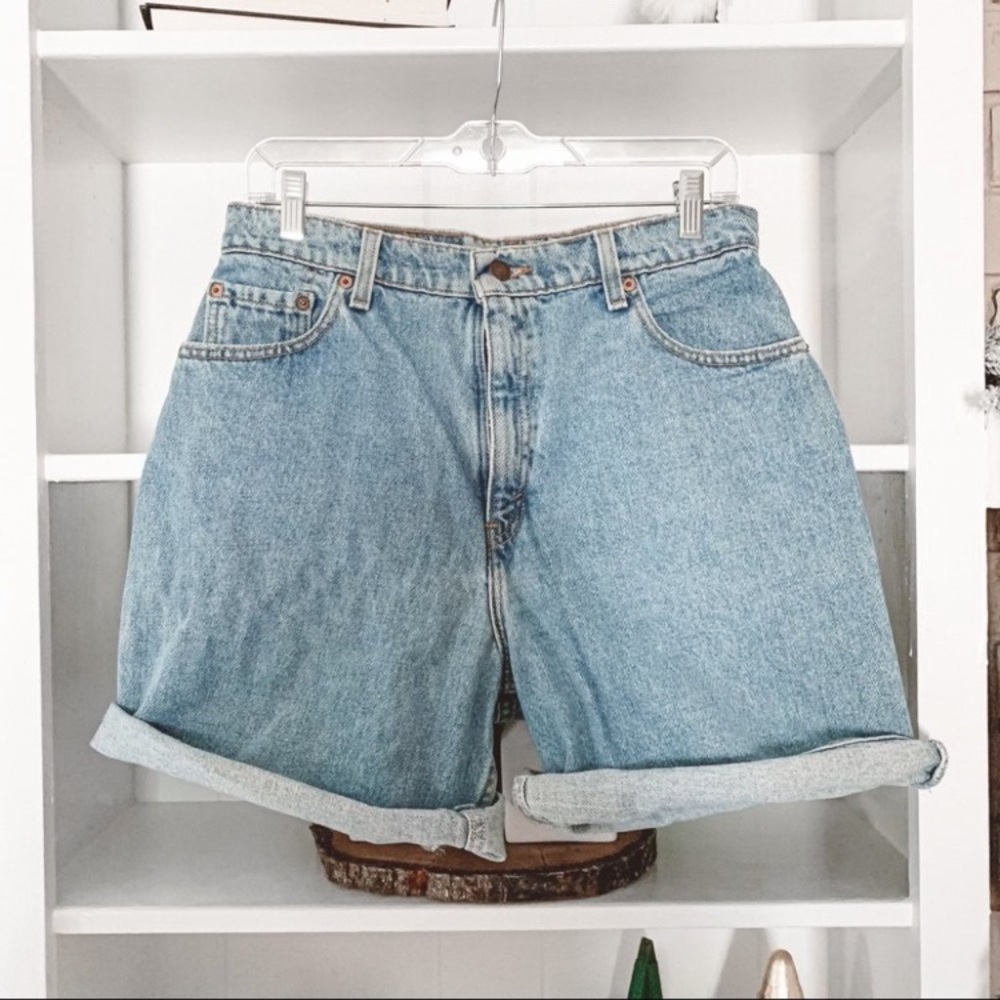 Levi’s Vintage Made In The USA High Rise Mom Jean Shorts